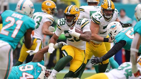 AJ Dillon says Packers 'finding ways to win' amid playoff push | FOX6 ...