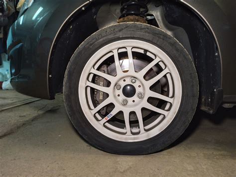 Установка передних тормозов 4pot от NISSAN Skyline R32 turbo на Гранту ...