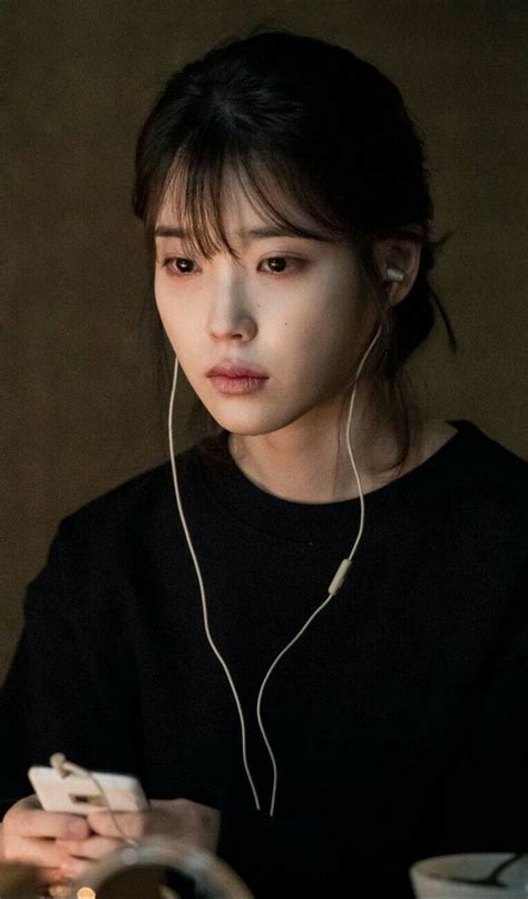 Iu Leejieun Koreansingeractress Koreli Aktörler Aktör Dramalar