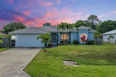 5407 Seagrape Drive Fort Pierce Fl 34982 See Est Value Schools And More