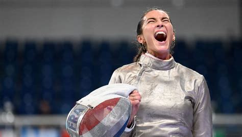 Escrime la Strasbourgeoise Sara Balzer remporte l épreuve de Coupe du