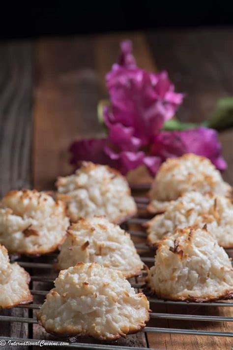 Panamanian Cocadas (Coconut Cookies) - International Cuisine