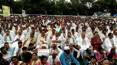 Congress Leaders Workers Detained While Marching To Assembly Complex