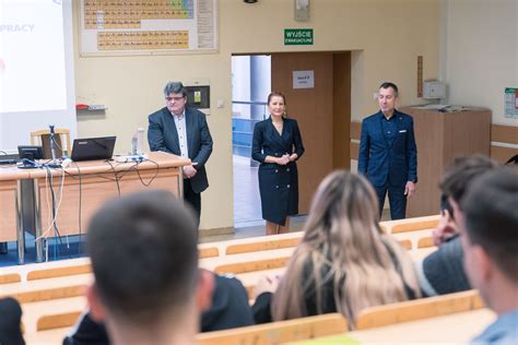 Inauguracja 33 edycji studiów Zarządzanie bezpieczeństwem i higieną