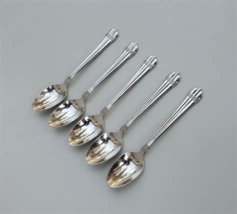 Hampton Silversmiths Odyssey Pattern Stainless Set Of Soup