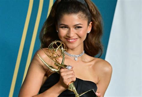 Zendaya Makes Emmy History As First Black Woman To Win Lead Actress In ...