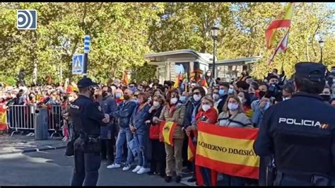 Abucheos Y Gritos Contra El Gobierno De S Nchez Durante El Desfile Del