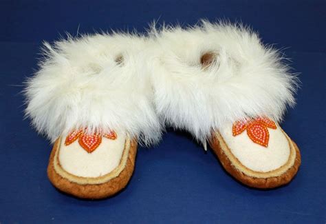 Caribou Hide Slippers With Floral Beading Design With Rabbit Fur Made