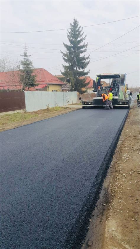 FOTO Asfaltare pe o stradă din Sâncraiu de Mureș Stiri din Mures