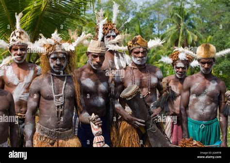 Asmat people hi-res stock photography and images - Alamy