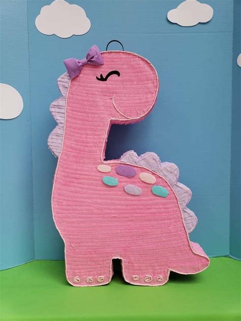 Piñata de dinosaurio Etsy España Dinosaur first birthday Dinosaur