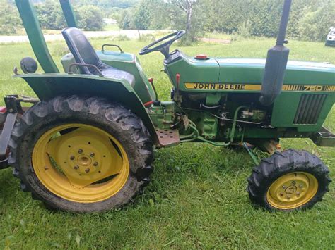 John Deere 750 4x4 Diesel Compact Tractor Farming Equipment Muskoka Kijiji