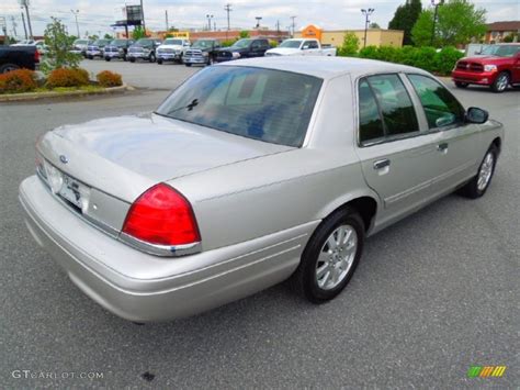 2008 Silver Birch Metallic Ford Crown Victoria LX 64100764 Photo 6