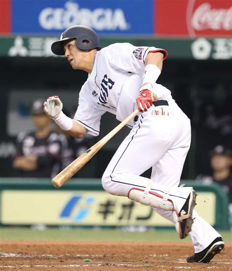 ＜西・ロ＞5回2死二、三塁木村はタイムリー内野安打を放つ ― スポニチ Sponichi Annex 野球