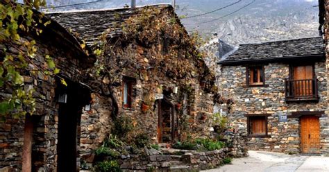 Los Pueblos Negros De Guadalajara Que Recomienda National Geographic