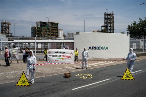 La pollution aux PFAS polluants éternels Deklic