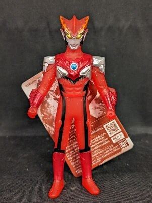 Bandai Ultra Hero Series Ultraman R B Ultraman Rosso Flame Flame Color