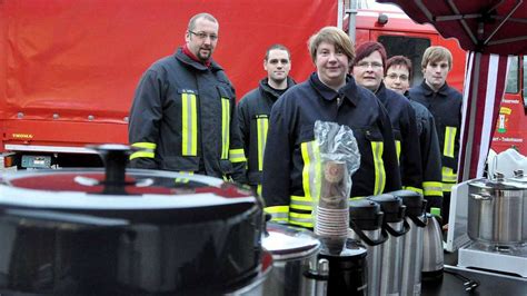 Feuerwehr Loshausen Freut Sich Ber Neues Fahrzeug