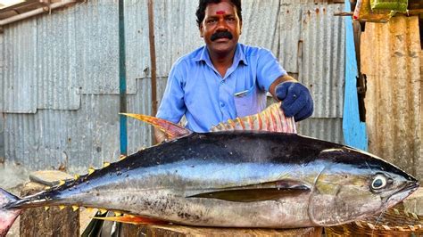 KASIMEDU SMILE SEKAR BIG YELLOW FIN TUNA FISH CUTTING VIDEO IN