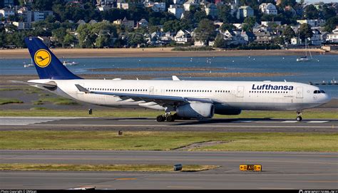 D Aiks Lufthansa Airbus A Photo By Omgcat Id