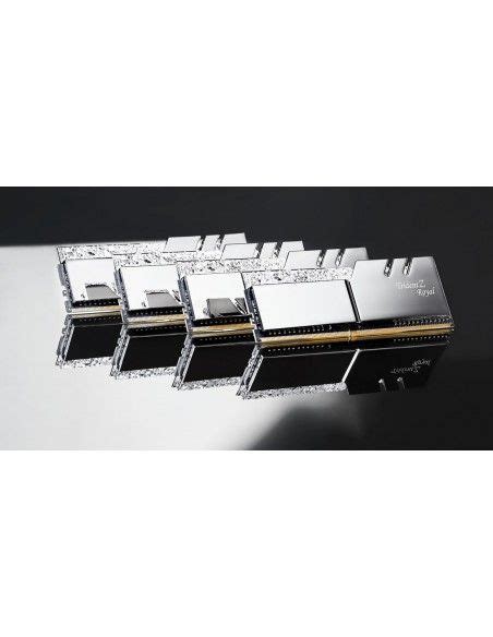 G Skill Trident Z Royal F4 3600C18Q 32GTRS módulo de memoria 32 GB 4 x