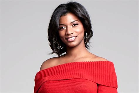 Taylor Rooks Inspiring Young Woman Making Waves In American Sports