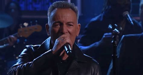 Bruce Springsteen Continues Fallon Residency With Soulful Turn Back