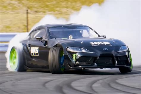 World S First 2jz Equipped Toyota Supra Goes Drifting We Re Talking About The New Supra Here