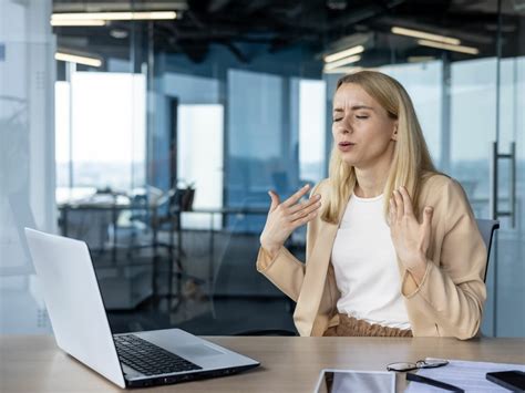 Hitze im Büro 5 Tipps wie du im Sommer einen kühlen Kopf bewahrst