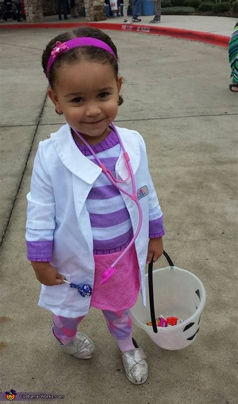 Perfect Doc McStuffins Costume | Coolest Halloween Costumes - Photo 3/3