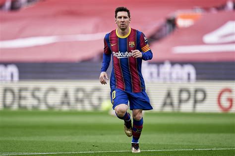 Lionel Messi seriously considering Barcelona return - report - Barca ...