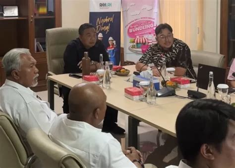 Gas Elpiji Kg Langka Nyoman Parta Minta Pihak Terkait Tambah Kuota