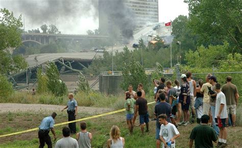 Photos: Looking back at the I-35W bridge collapse | MPR News