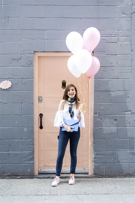 Pike Place Market Photoshoot Locations - Karya Schanilec Photography