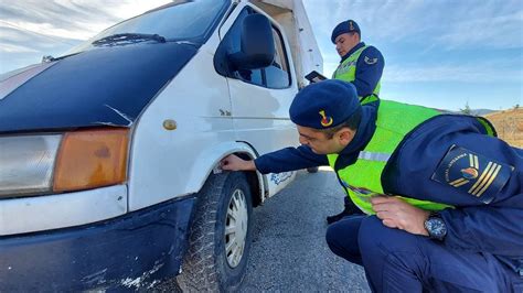 Gümüşhacıköy de jandarma ekipleri kış lastiği denetimi yaptı Son