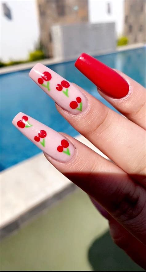 Uñas con cerezas insta ileanacgarcia Forma de uñas acrilicas