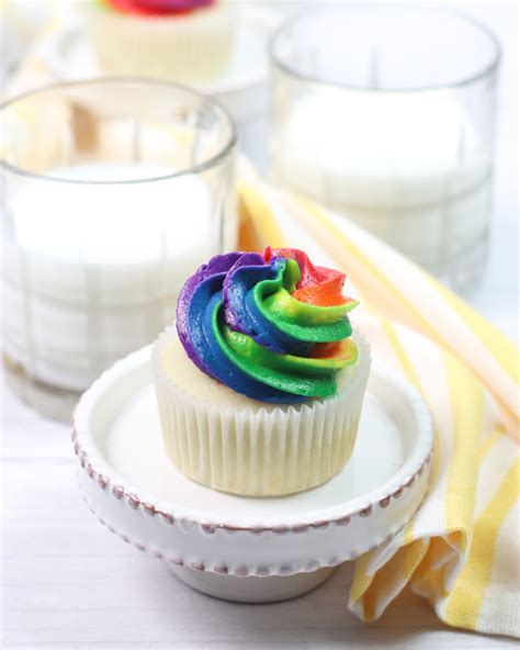 Vanilla Marshmallow Filled Cupcakes Cake Mix Recipes