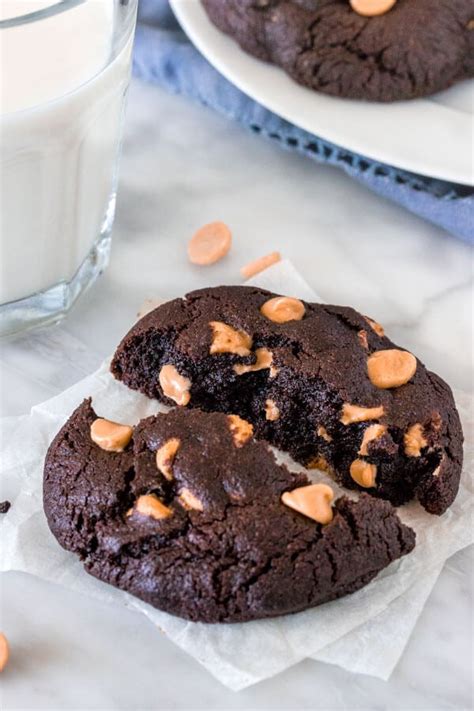 Dark Chocolate Peanut Butter Cookies - Just so Tasty