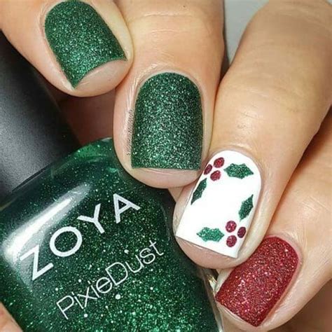 25 Ideias De Unhas Decoradas Para O Natal Para Se Inspirar