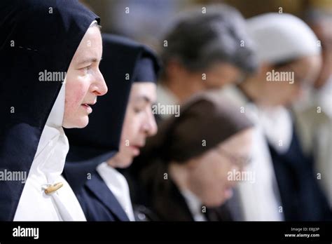 Congregaciones Religiosas Fotografías E Imágenes De Alta Resolución Alamy