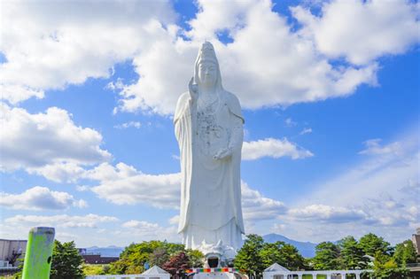 Sendai Daikannon เจ้าแม่กวนอิมที่สวยงามและยิ่งใหญ่ที่ใหญ่ที่สุดของ