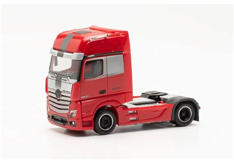 Herpa Mercedes Benz Actros Gigaspace Zugmaschine Edition Rot