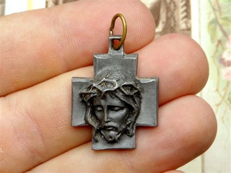 Jesus Christ Crown Of Thorns Cross Antique Religio Gem