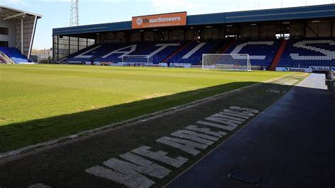 Oldham Anthony Gerrard Amadi Holloway And Michael Ngoo Join League