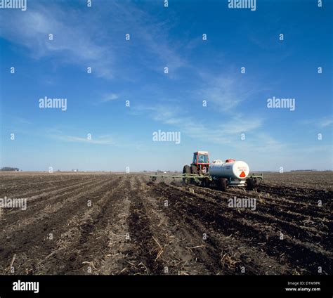 Applying Anhydrous Ammonia To Soybean Field Iowa Stock Photo Alamy