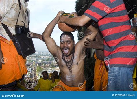 A Hindu Devotees Editorial Stock Image Image Of Asian 23252399