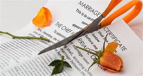 How Traditional Divorce Differs From Other Divorce Alternatives