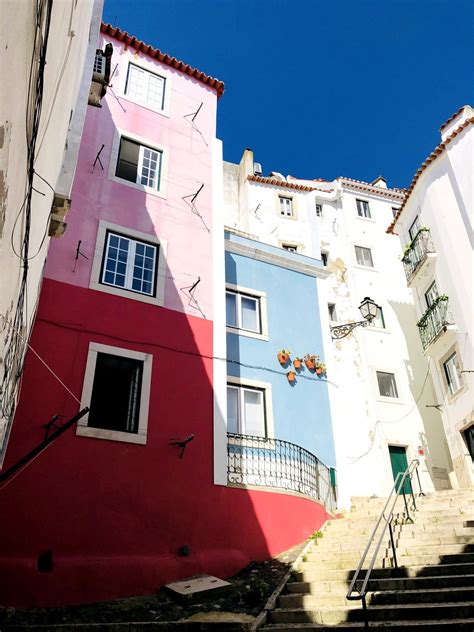 Bairros De Lisboa Alfama O Mais Tradicional E Pitoresco Da Capital