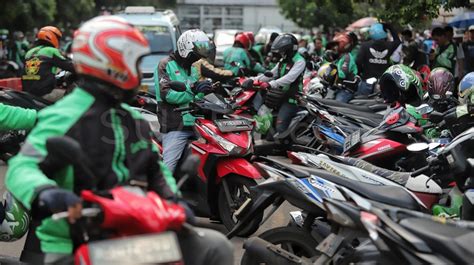 Survei Rised 75 Persen Pengguna Ojek Online Tolak Tarif Baru