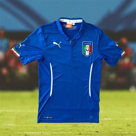 Italy 2014/15 Home Soccer Jersey (PUMA) Home shirt... - Depop